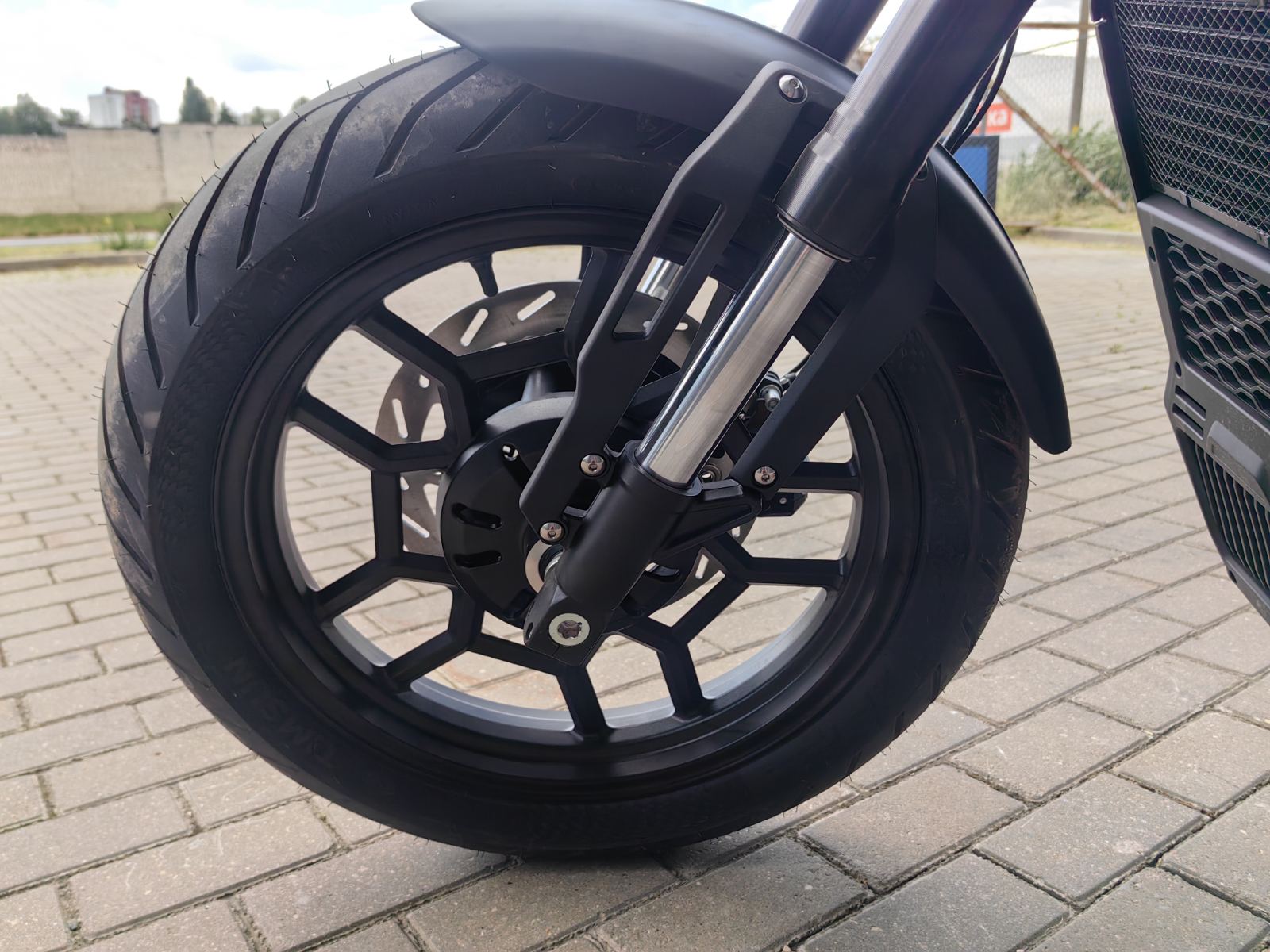  GV300S-D