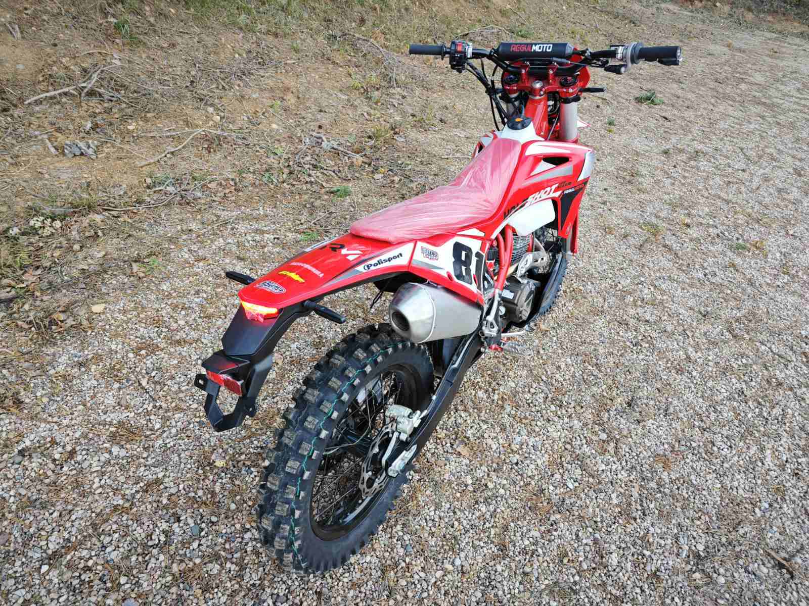 Holeshot Red Edition (4 valves)
