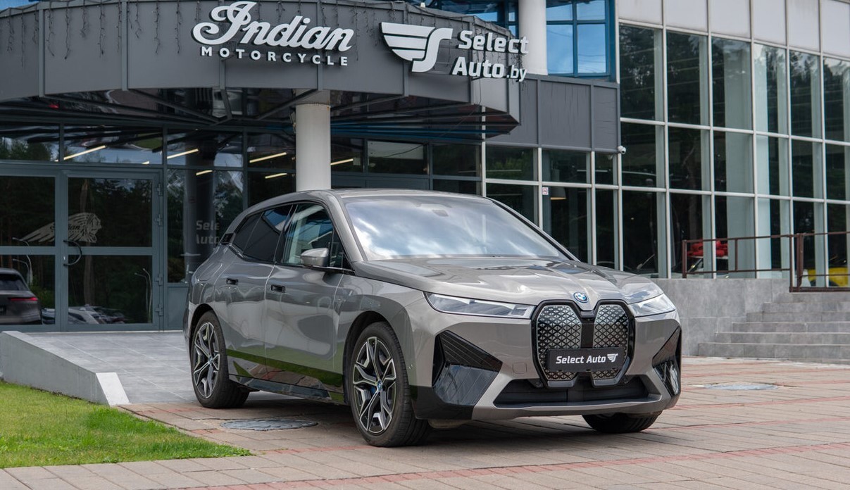 BMW iX