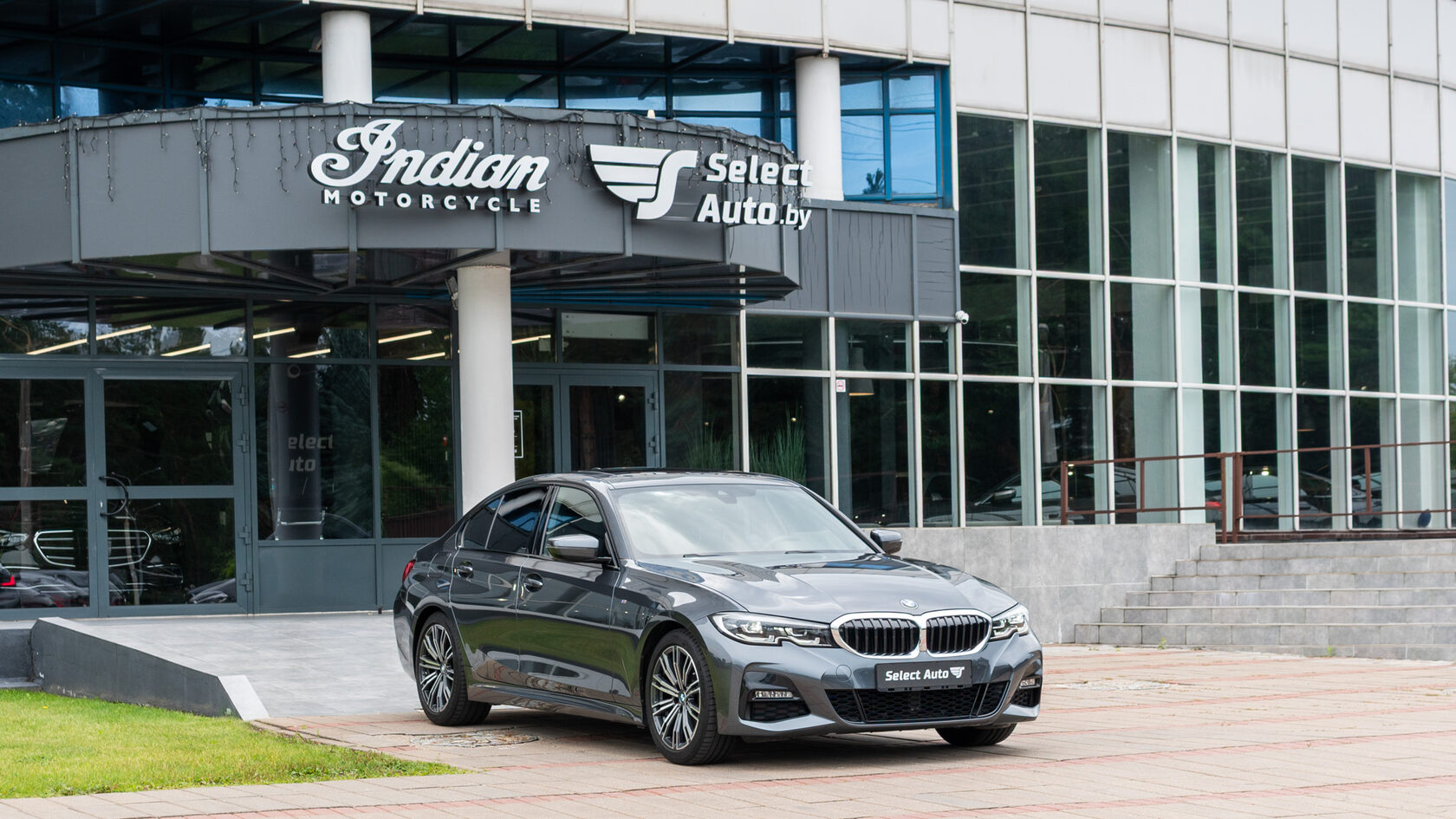 BMW 320i