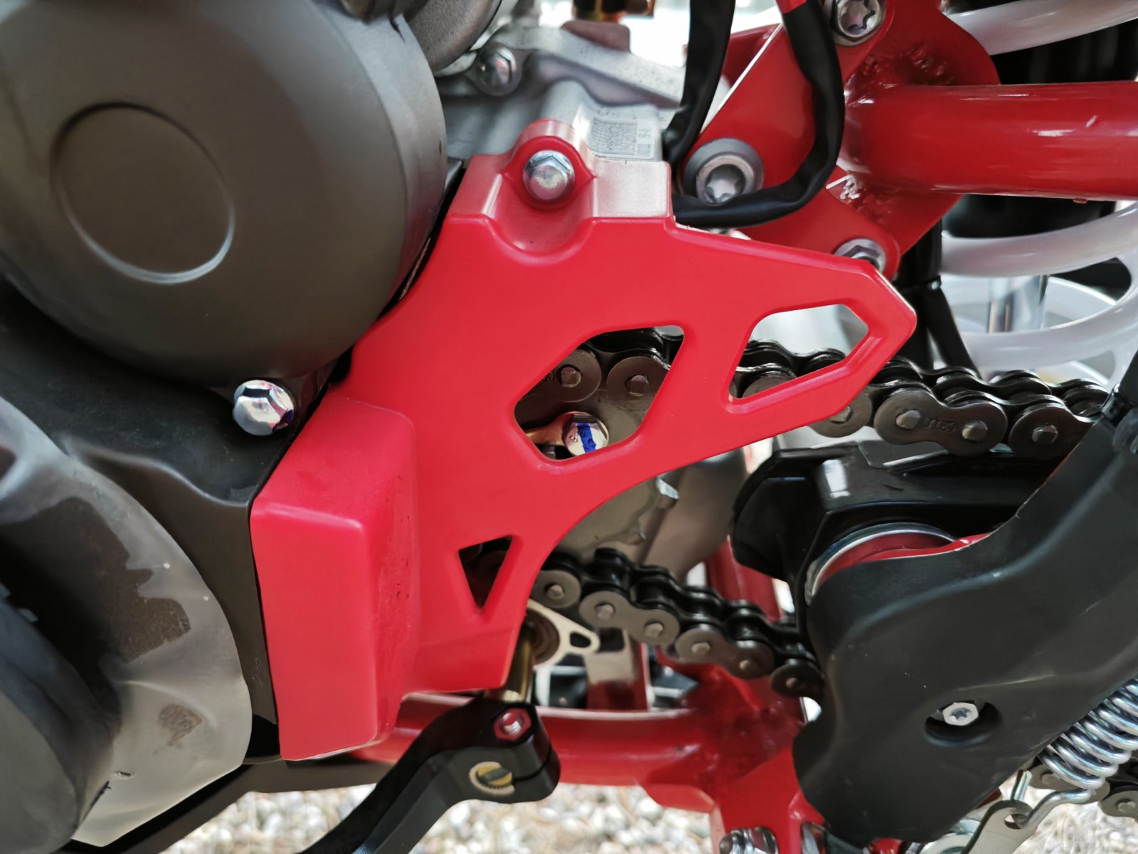  Holeshot Red Edition (4 valves)
