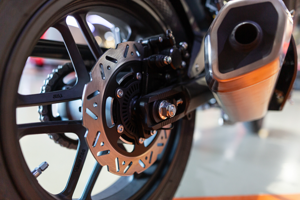  RG401 (SR400GS-B)