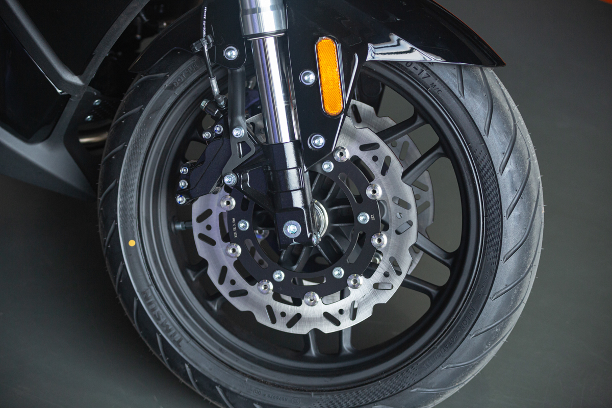  RG401 (SR400GS-B)
