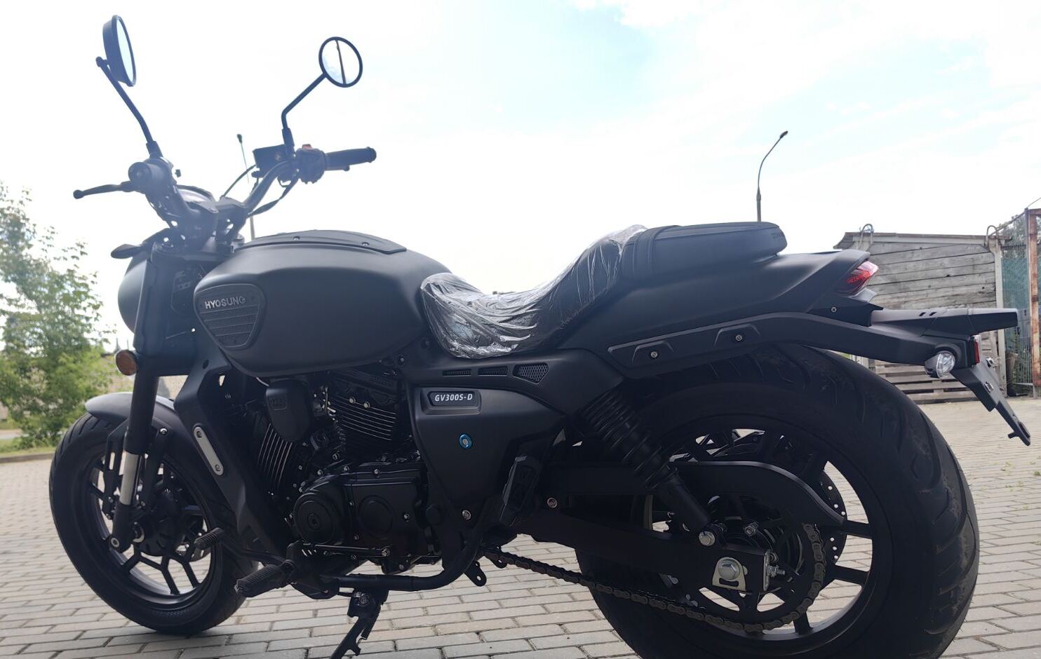  GV300S-D