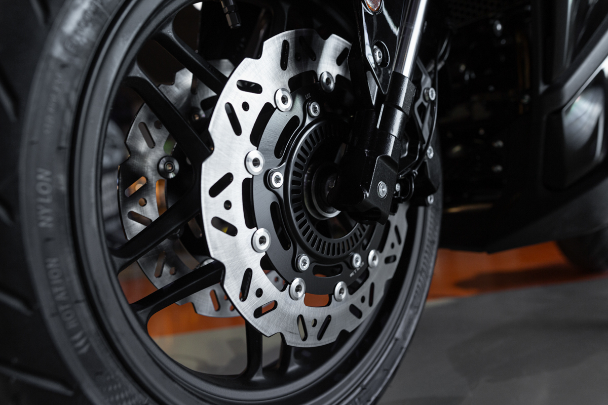  RG401 (SR400GS-B)