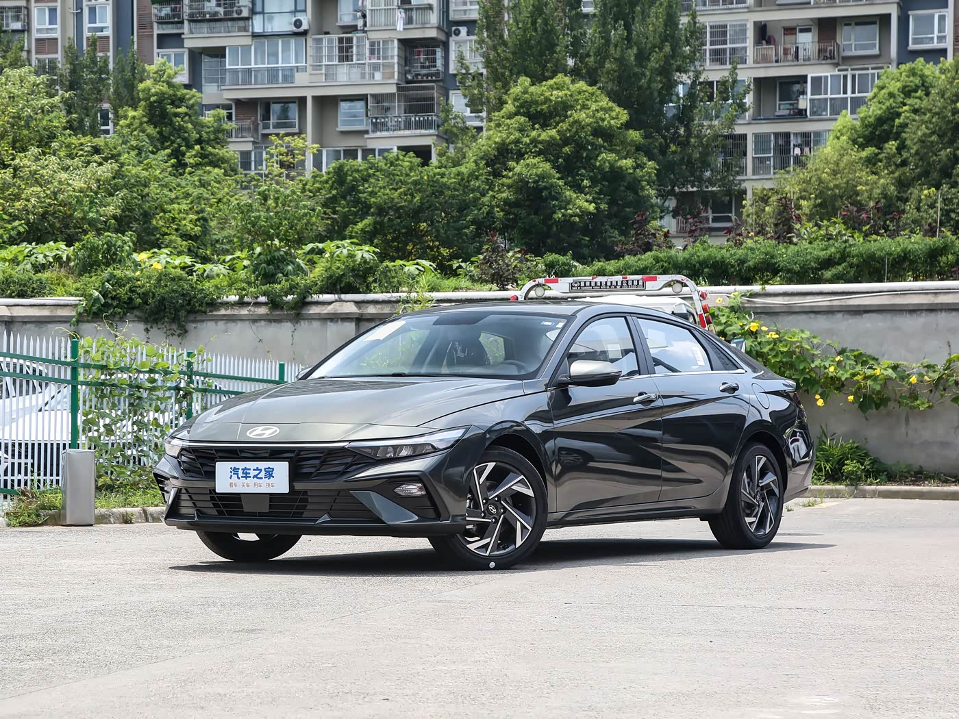  Elantra