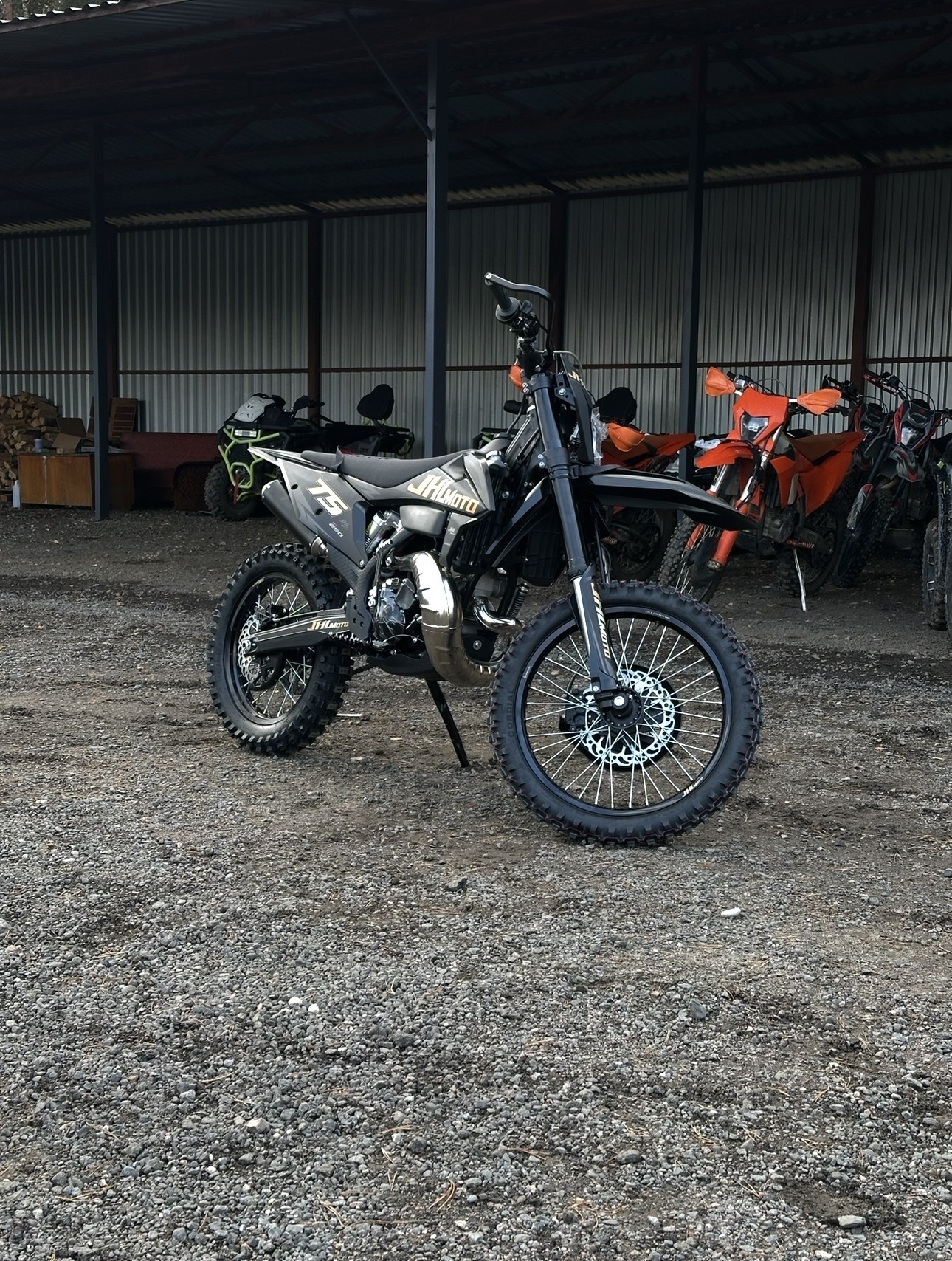  T5 MT250