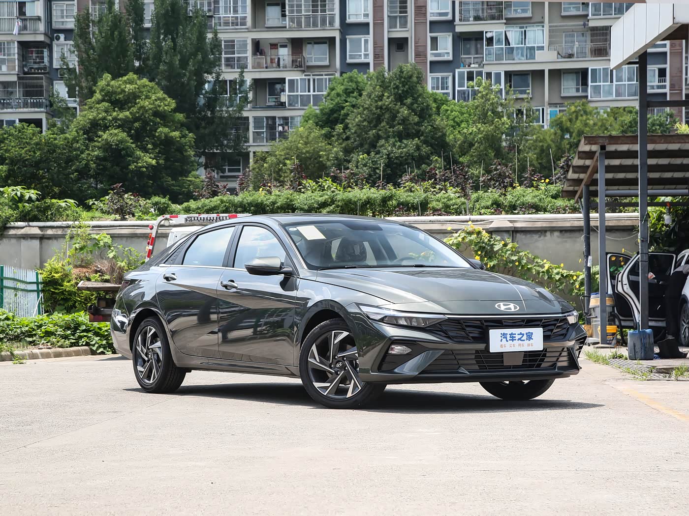  Elantra