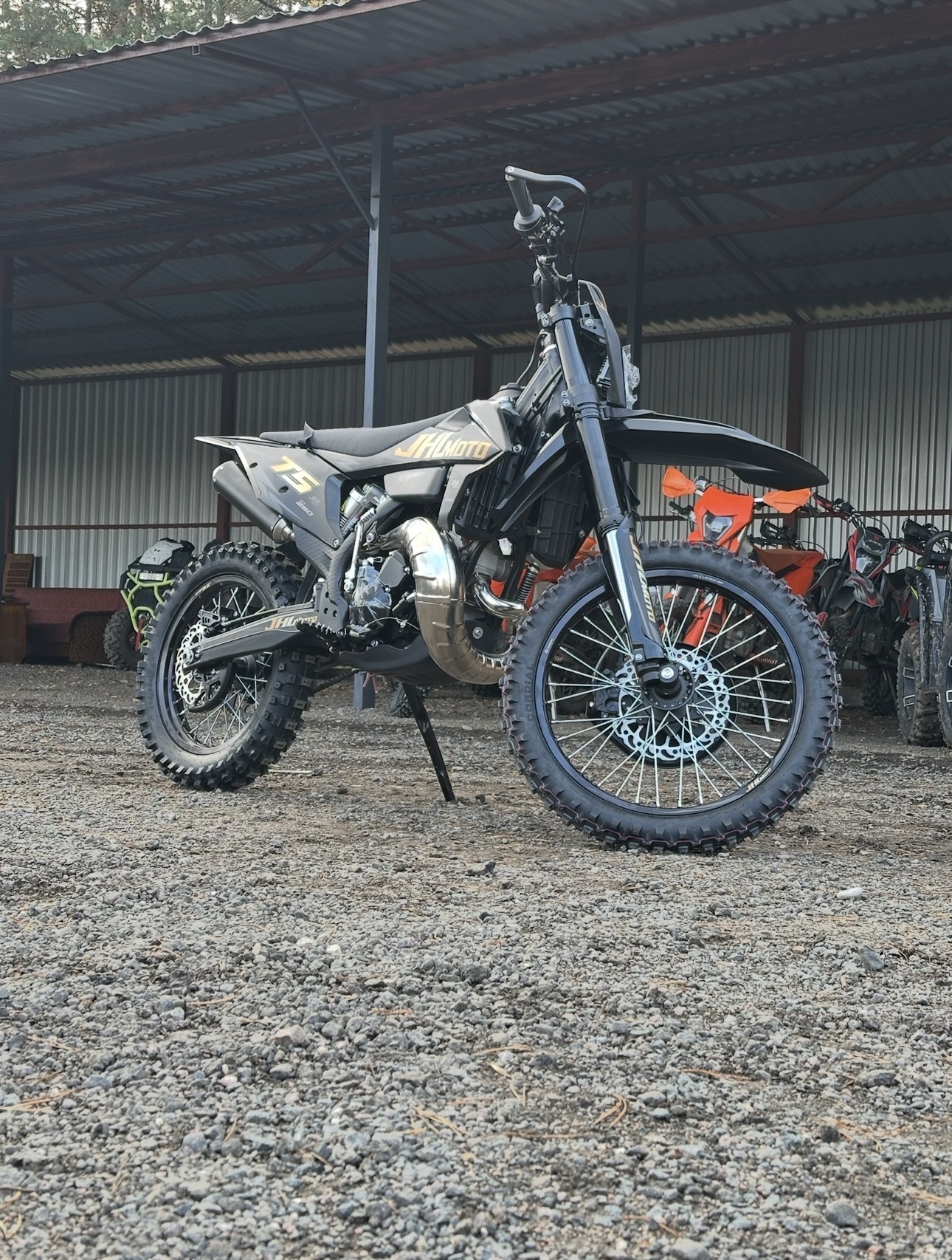  T5 MT250