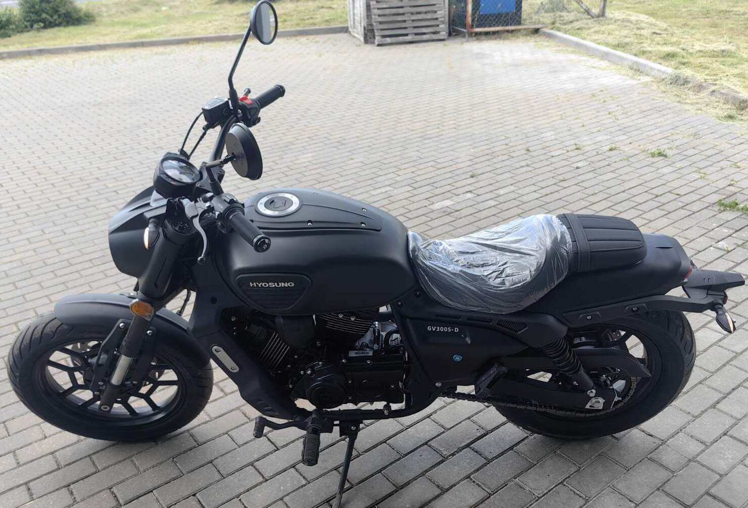  GV300S-D
