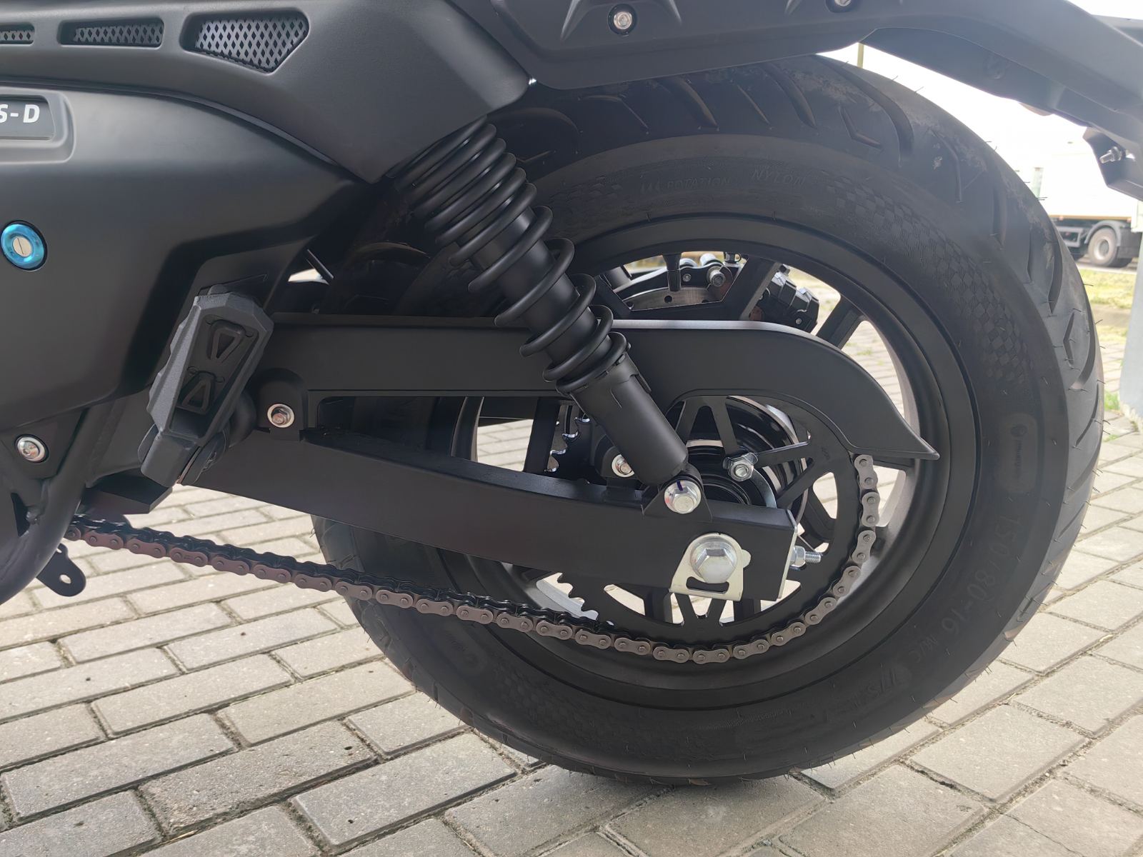  GV300S-D