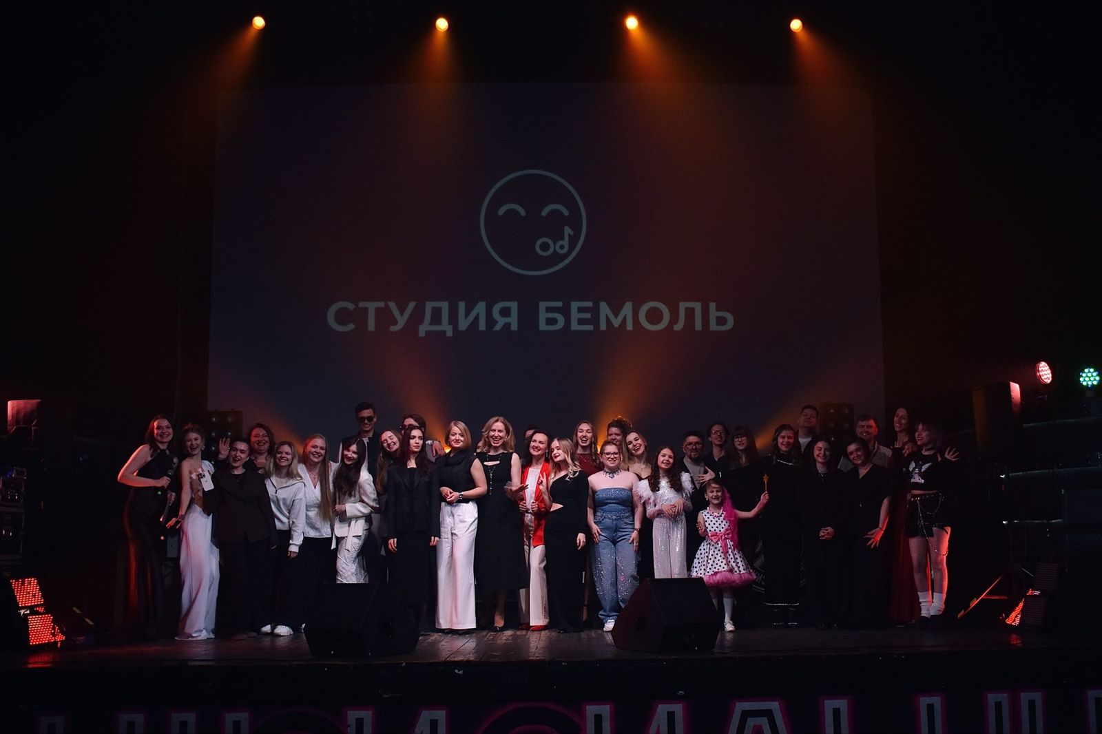 Что подарить человеку, который любит музыку: идеи для меломана и начинающего музыканта