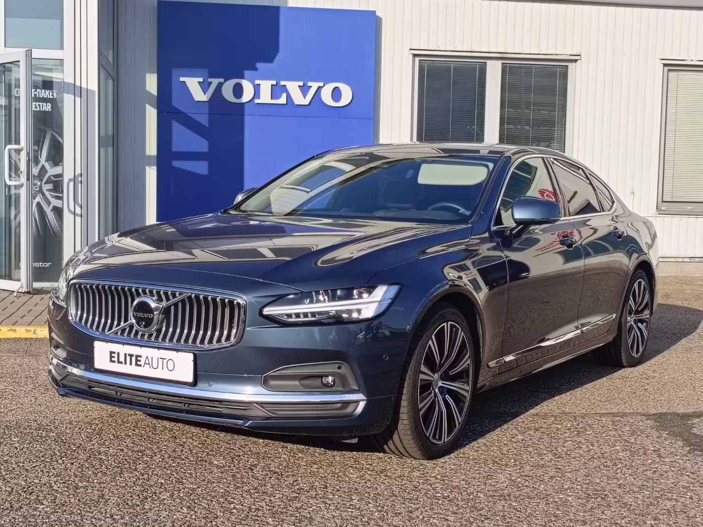  S90