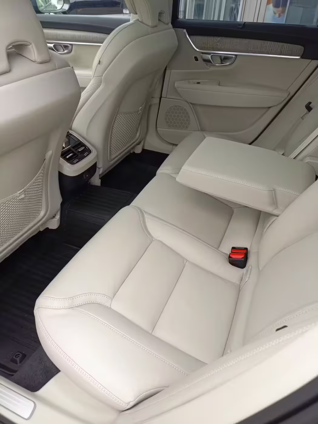  V90