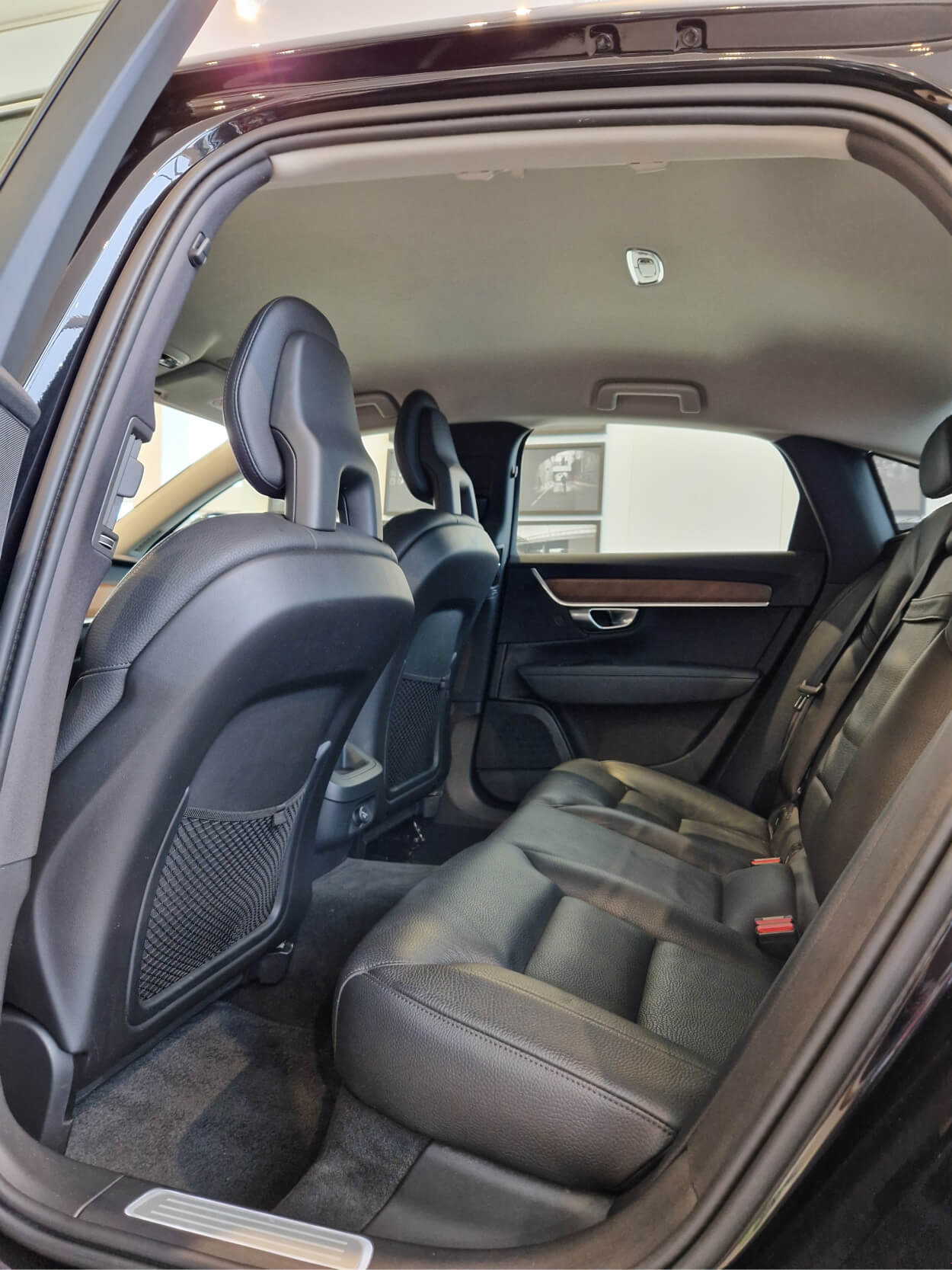  S90