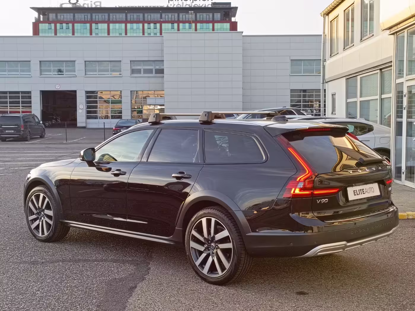  V90