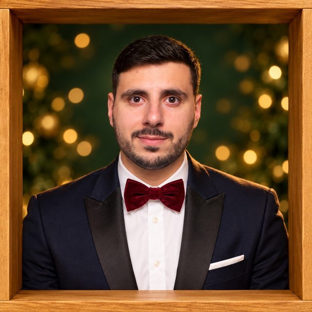 Świąteczny portret AI – złota gala