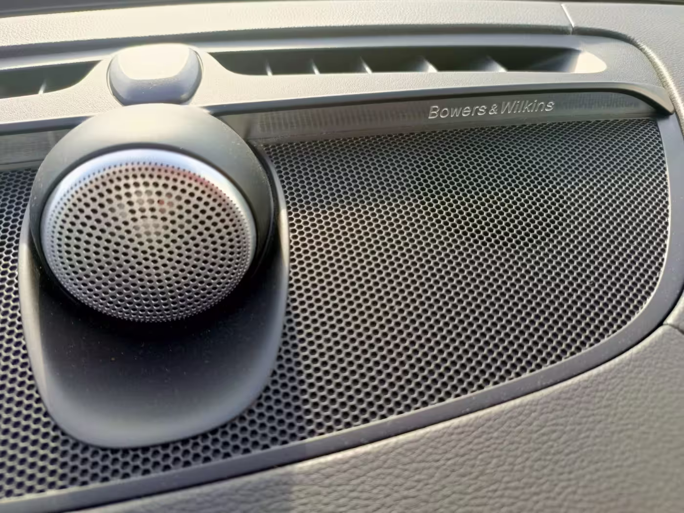  S90