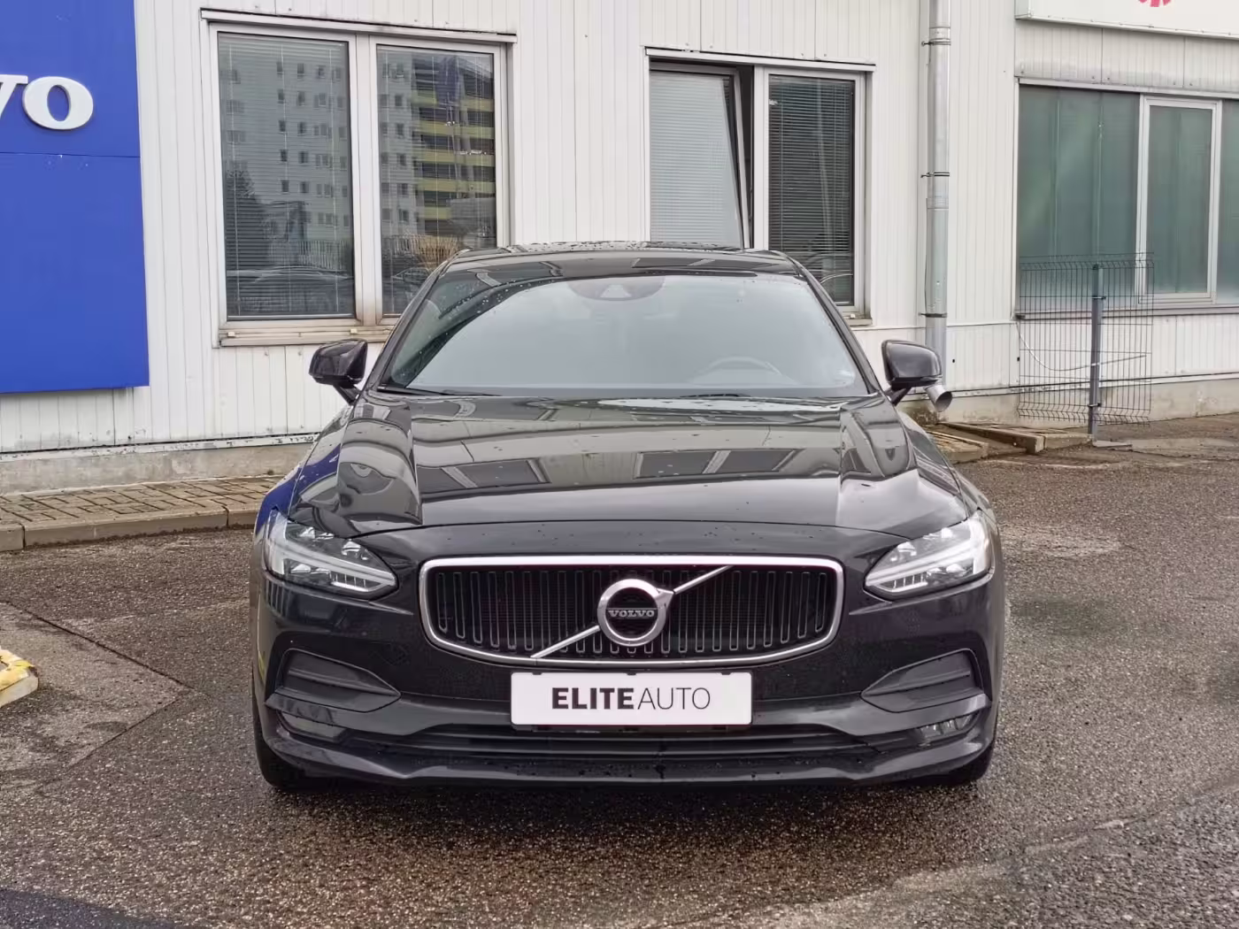  S90