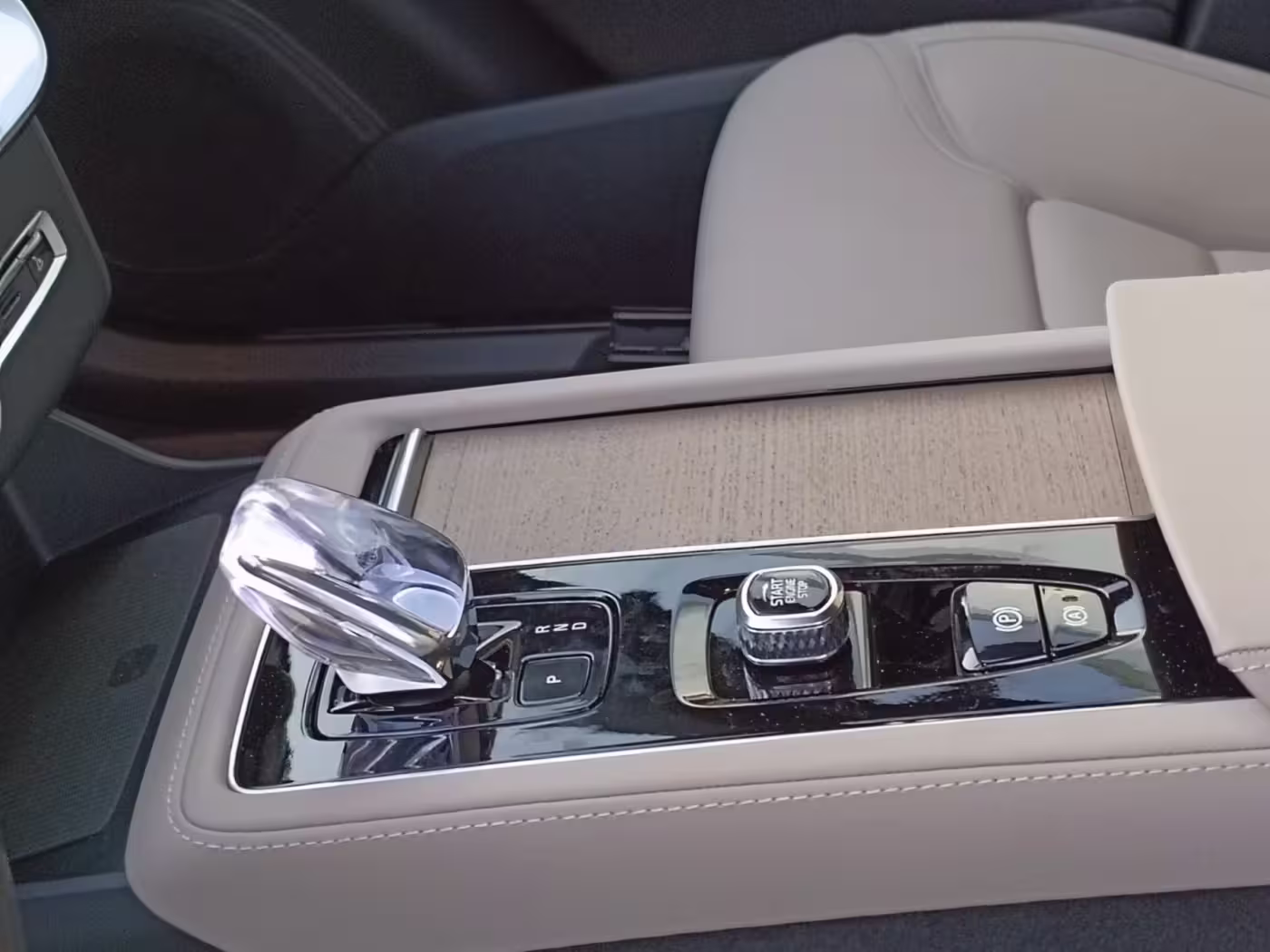  XC90