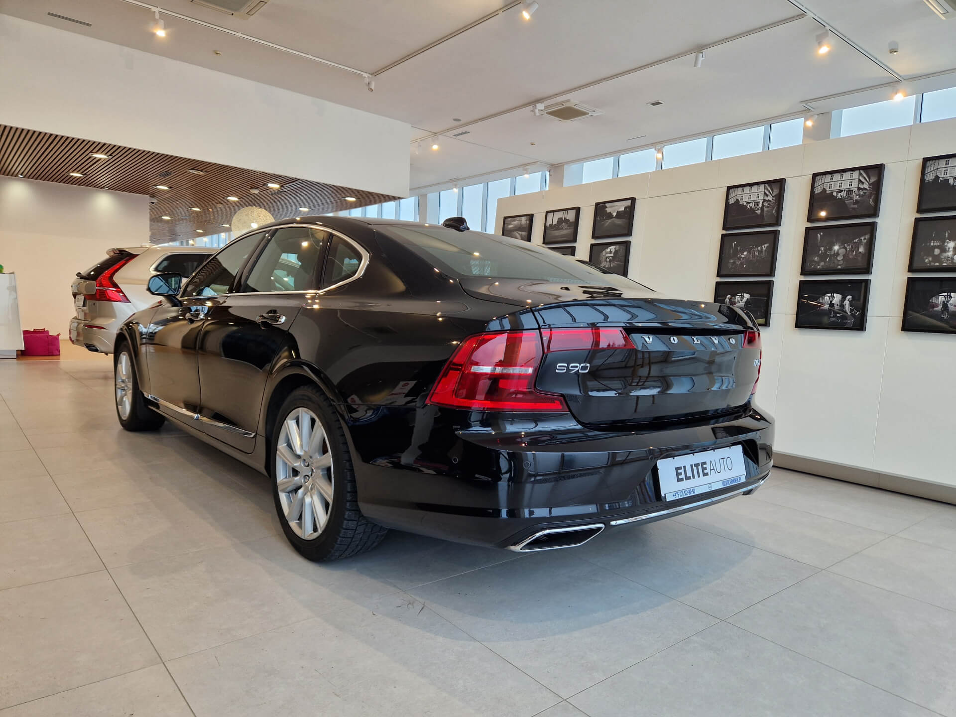  S90