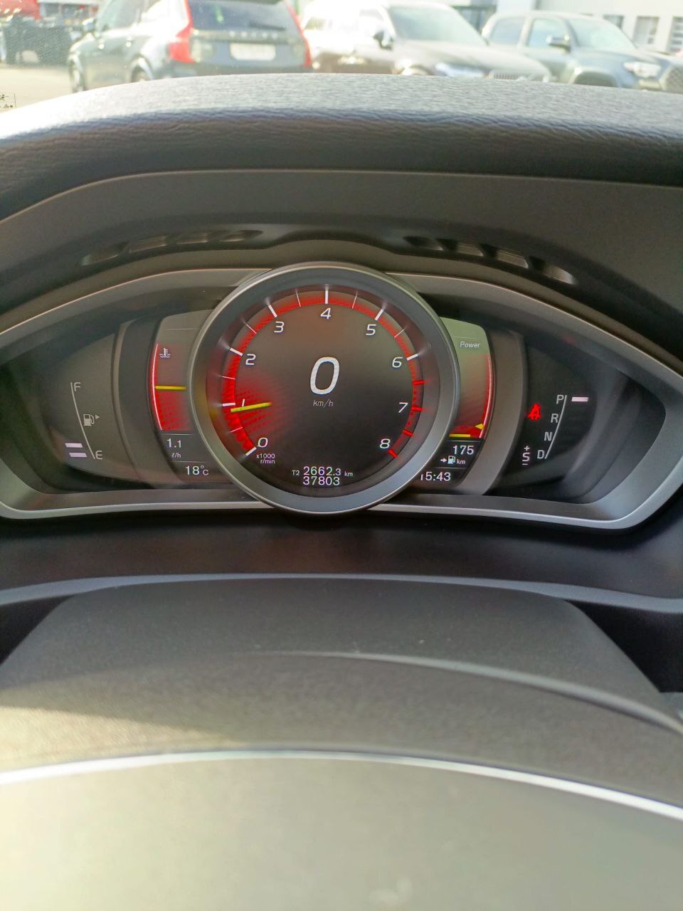  V40