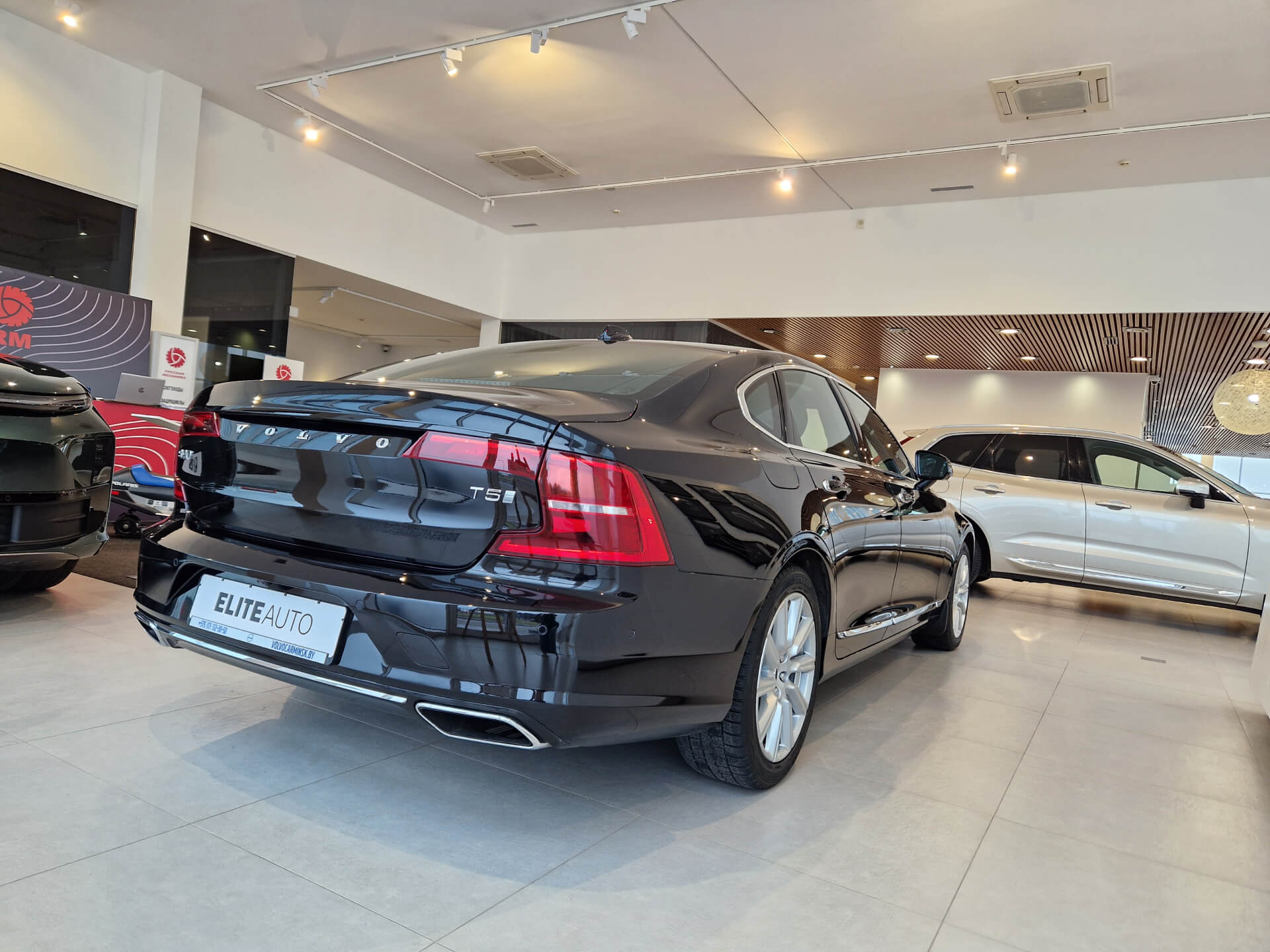  S90