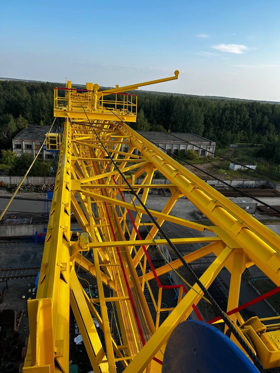 Покраска козловых и башенных кранов, металлоконструкции