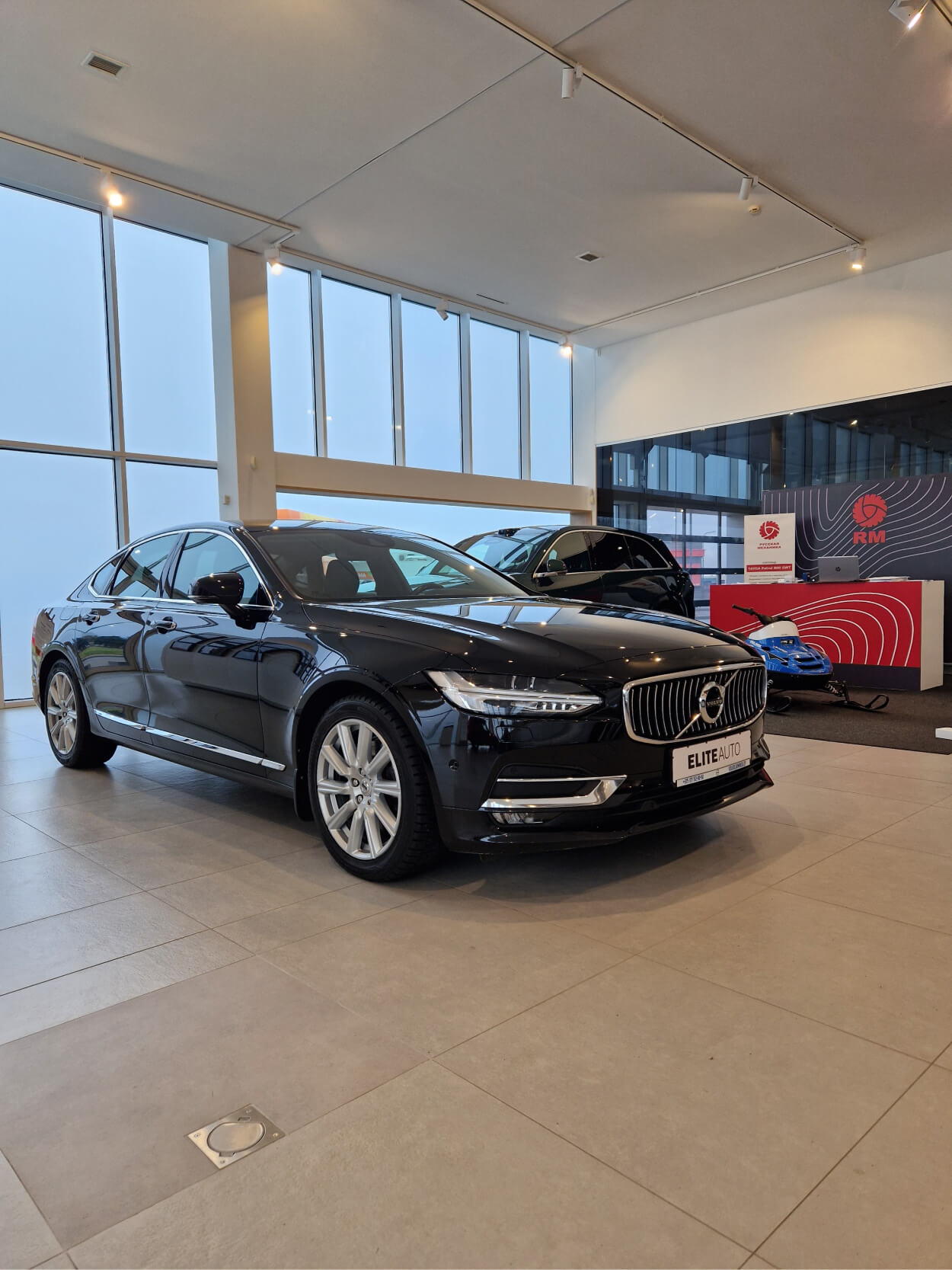 S90