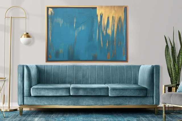  большая бирюзовая абстракция над диваном poliakova art
